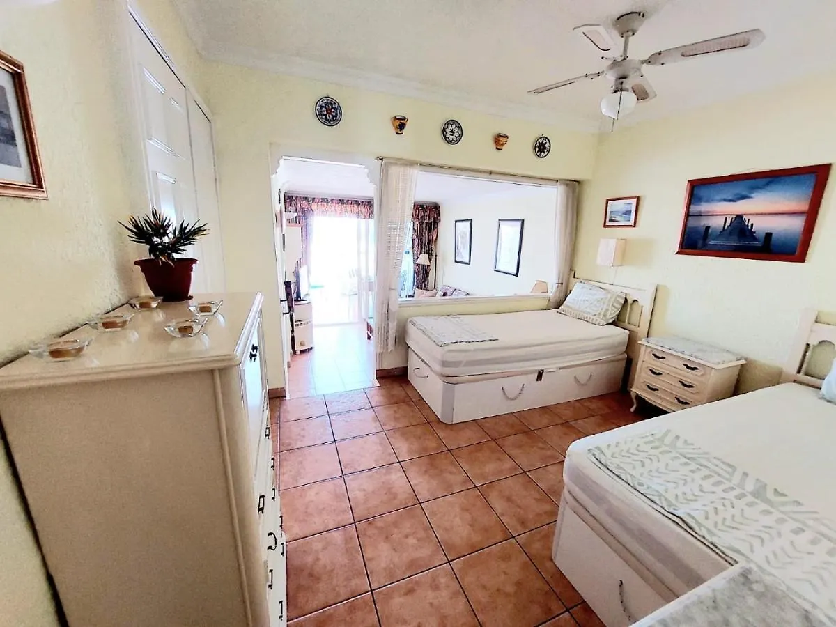 First Line Villa Floor Studio Apartment With Amazing Sea View Air Conditioned Just 50M From The Beach Costa Adeje  0*, Costa Adeje (Tenerife)