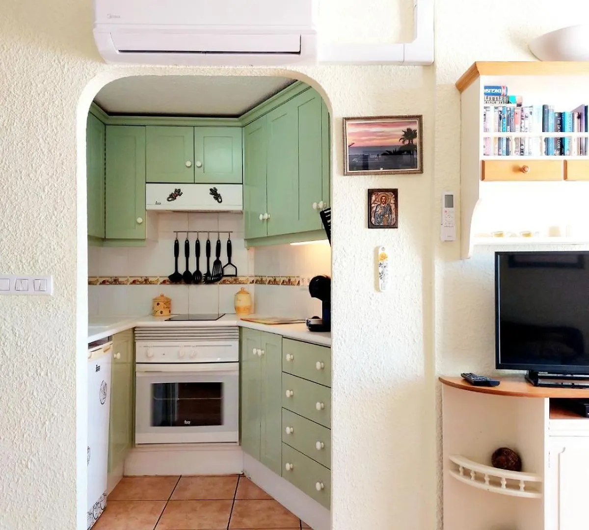 First Line Villa Floor Studio Apartment With Amazing Sea View Air Conditioned Just 50M From The Beach Costa Adeje